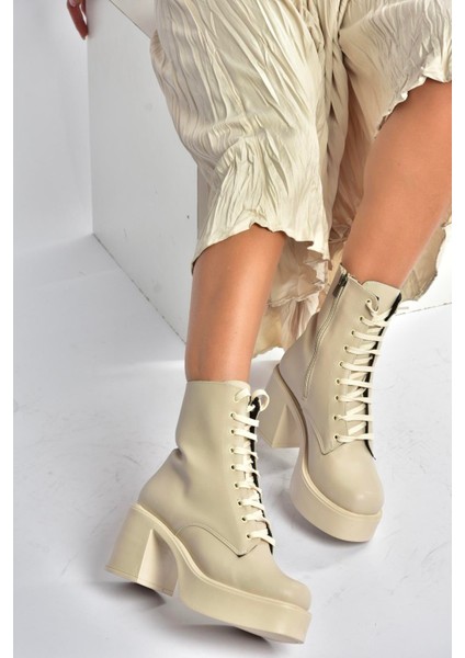 V726681509 Bej Kalın Topuklu Bağcıklı Kadın Bot indirimleri