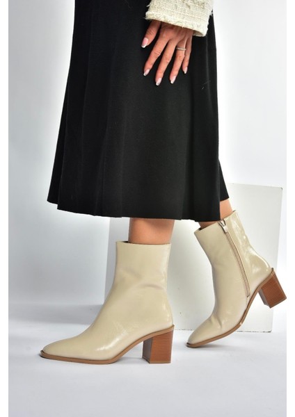 V250330309 Bej Kalın Topuklu Kadın Bot modelleri