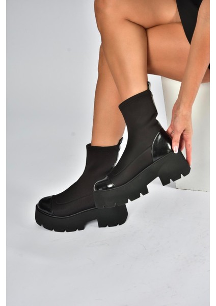 V272902904 Siyah Kumaş Kalın Tabanlı Kadın Bot