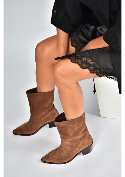 V654082002 Vizon Hakiki Deri Süet Alçak Topuklu Kadın Bot