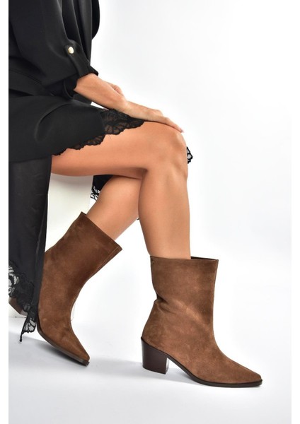 V654082002 Vizon Hakiki Deri Süet Alçak Topuklu Kadın Bot fiyatları