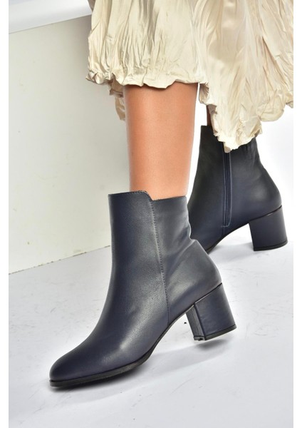 V468581003 Lacivert Hakiki Deri Kalın Topuklu Kadın Bot fiyatları