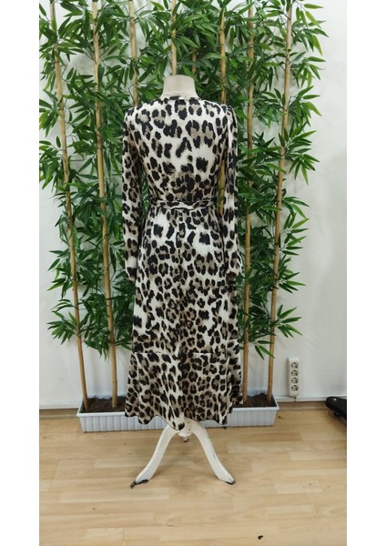 Kadın Uzun Kollu Kruvaze Yakalı Belden Kuşaklı Leopar