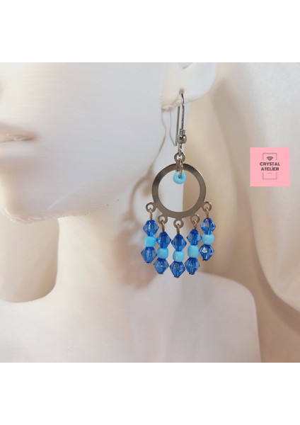 Mavi Kristal Boncuklu Sallantılı Halka Küpe – Işıltılı Kadın Küpe, Zarif Boncuklu Takı, Hediyelik Şık Sallantılı Küpe, Modern Halka Tasarım, Günlük ve Özel Gün Aksesuarı