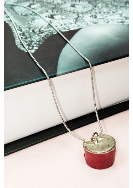 Mercan Doğal Taşı Zincirli El Yapımı Kolye Uç: 1,5 cm Zincir: 20 cm Kutulu fırsatları