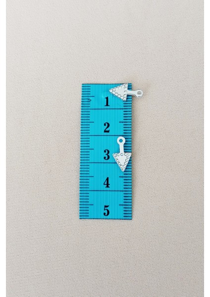 Oya Abiye Bileklik Kolye Pleksi Metalik Plastik Pul Gümüş Renk 8 Gram 95 Adet - BNC505 fiyatları