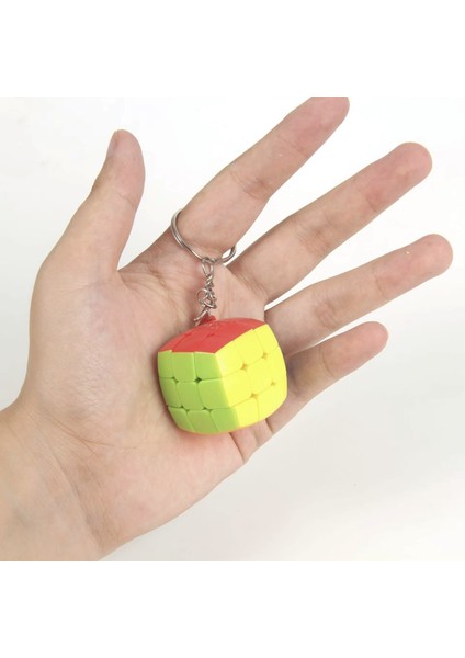 3X3X3 Rübik Akıl Küpü Taşınabilir Anahtarlık Renkli Dayanıklı Magic Hızlı Dönüşlü Zeka Oyuncağı modelleri