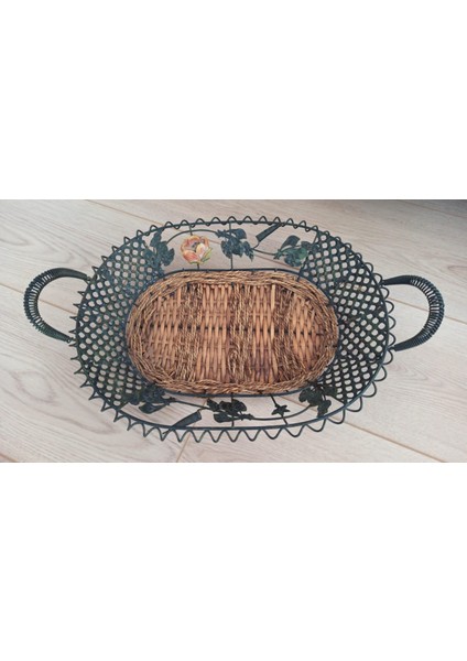 Vintage Metal Ferforje Hasırlı Kulplu Sepet & 47 x 30 cm fırsatları