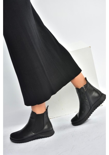 V324501103 Siyah Hakiki Deri Kadın Bot fiyatları