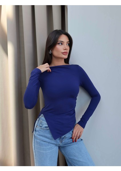 Düşük Omuz Yan Yırtmaçlı Bluz