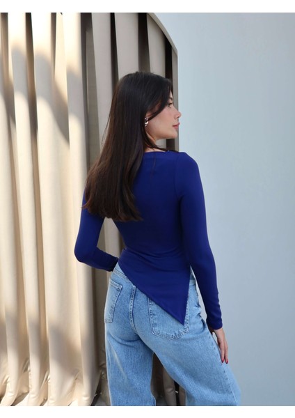 Düşük Omuz Yan Yırtmaçlı Bluz indirimleri