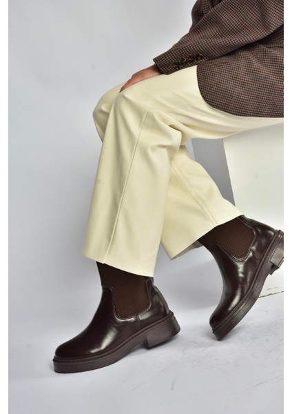 V676556909 Kahverengi Lastik Detaylı Kadın Bot modelleri