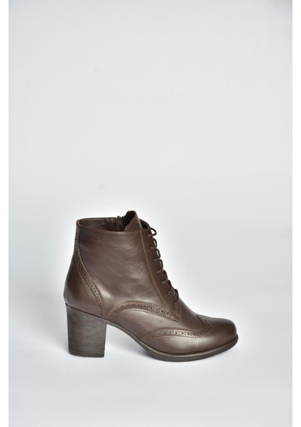 V468300903 Kahverengi Hakiki Deri Kalın Topuklu Kadın Bot fırsatları