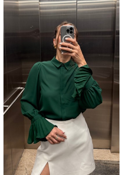 Zümrüt Yeşili Ispanyol Kol Dokuma Gömlek SS25GO0009 fırsatları