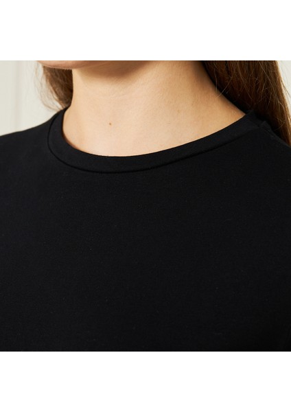 Bisiklet Yaka Kadın T-Shirt fırsatları