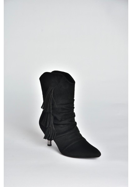 V404022202 Siyah Süet Alçak Topuklu Püsküllü Kadın Bot modelleri