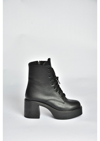 V726681509 Siyah Kalın Topuklu Bağcıklı Kadın Bot indirimleri