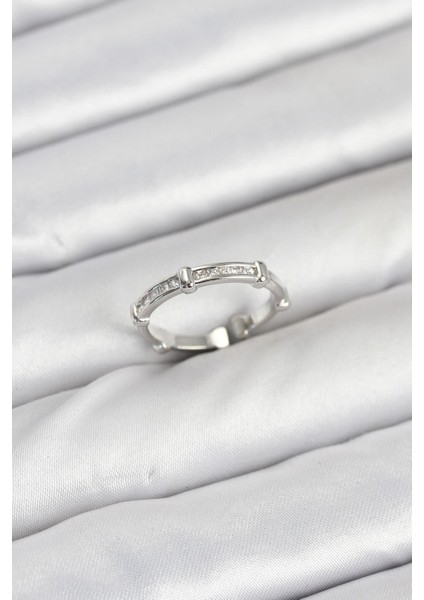 Pirinç Gümüş Renk Kemik Model Zirkon Taşlı Kadın Yüzük - PRT3500EB09061