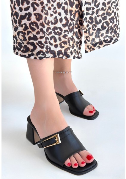 Siyah Cilt Topuklu Terlik fiyatları