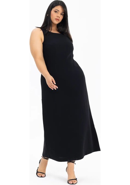 Büyük Beden Astarlı Kolsuz Elbise-Siyah