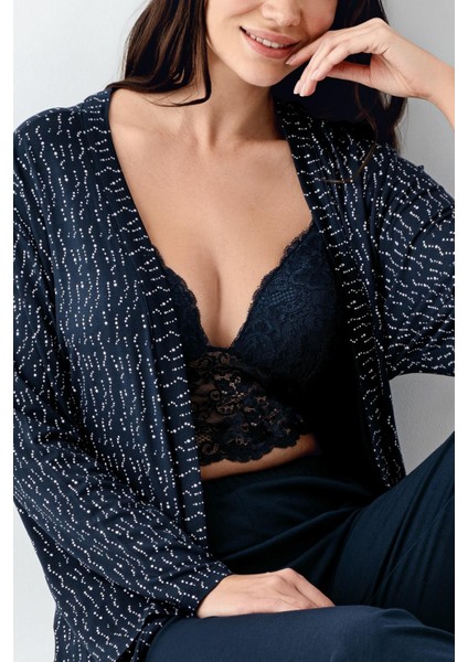 Kadın Lacivert 3'lü Pijama Takım, Düz Alt Pijama Desenli Sabahlık ve Bralet Takım %50 Pamuk %50 Modal fırsatları