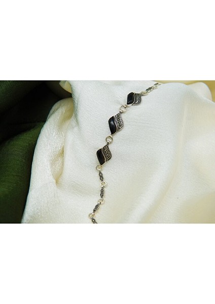 Sarmal Bileklik SB0003 fırsatları