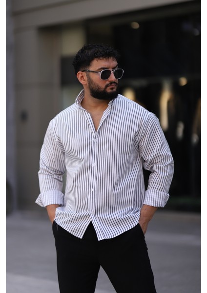Uzun Kollu Beyaz Renk Siyah Çizgili Yarım Oversize Erkek Gömlek