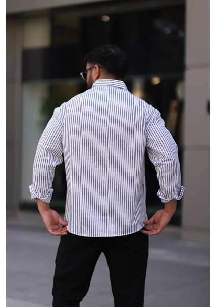 Uzun Kollu Beyaz Renk Siyah Çizgili Yarım Oversize Erkek Gömlek
