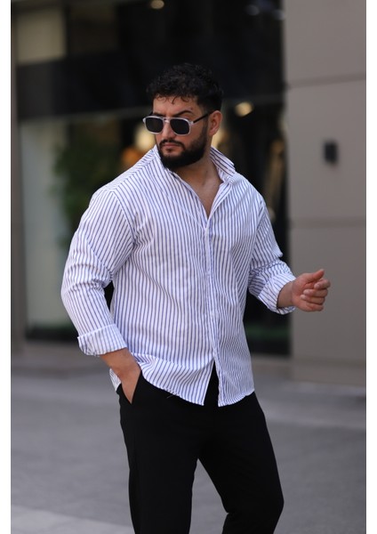 Uzun Kollu Beyaz Renk Mavi Çizgili Yarım Oversize Erkek Gömlek