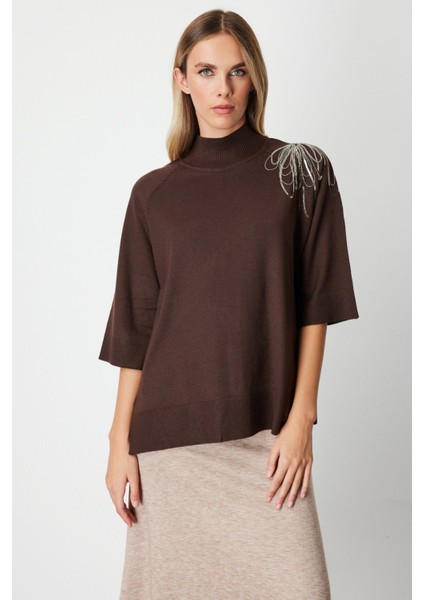 Omzu Zincir Işlemeli Triko Kazak Kahve 65381
