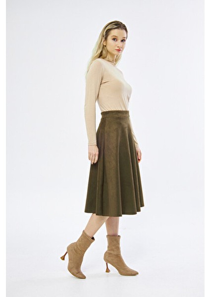 Midi Boy Kloş Etek Kadın Süet Kumaşla Rahat Kullanım İçin Tasarlandı