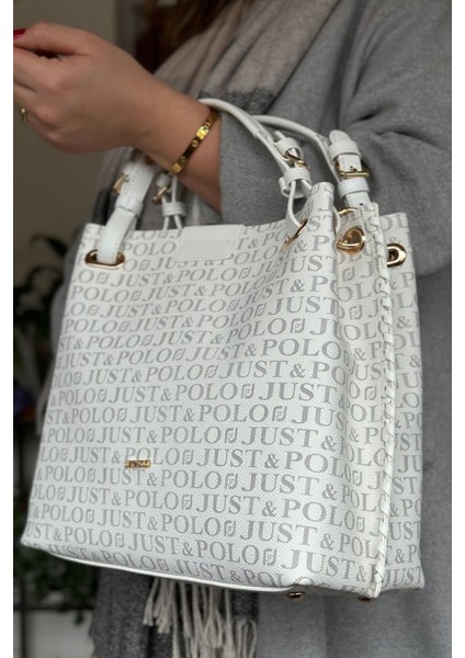 Kadın Just Polo Kabartma Desenli Mıknatıslı Çıtçıt Kapama El Çantası Omuz Askısıyla fiyatları