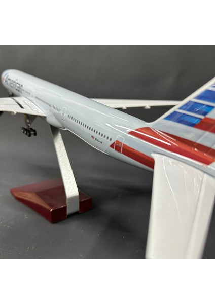 Amerikan Boeing 777 Model / Maket Uçak