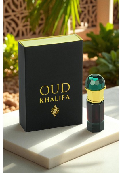 Oud Khalifa 6 ml – Saf Ud Kokusu, Metal Kapaklı Cam Çubuk Tıpalı, Kadife Kese ve Özel Kutulu indirimleri