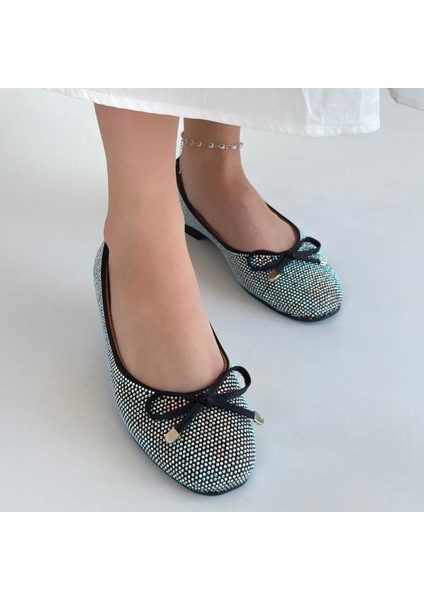 Siyah Saten Babet Ayakkabı fırsatları