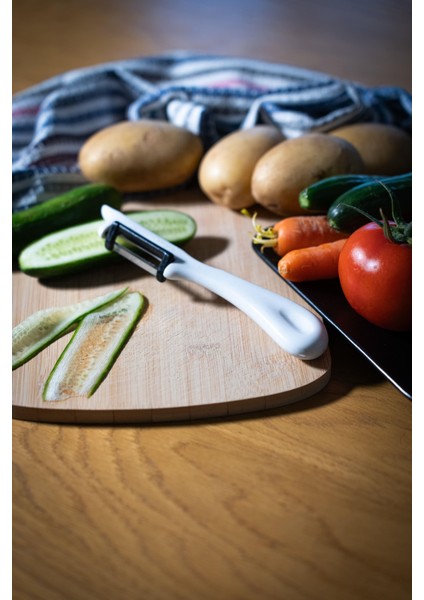 Simli Beyaz Dikey Soyacak – Paslanmaz Alman Çeliği, Ergonomik Sap, Çift Yönlü Kesici Ağız