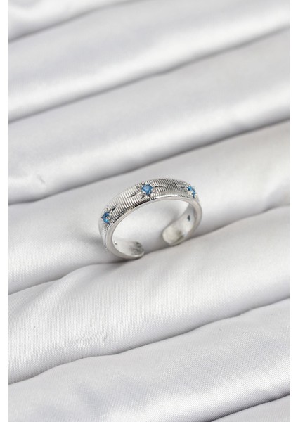 Pirinç Gümüş Renk Mavi Zirkon Taşlı Kutup Yıldızı Model Kadın Yüzük - PRT3500EB09069