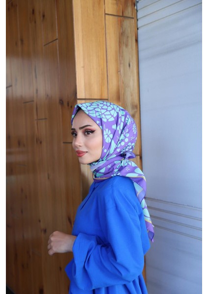 Nergis Desenli Eşarp Lila