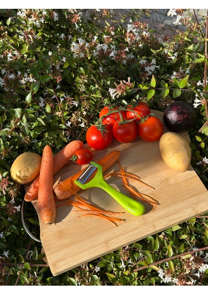 Fıstık Yeşili Jülyen Soyacak – Paslanmaz Alman Çeliği, Ergonomik Sap, Orijinal (Tekli) modelleri