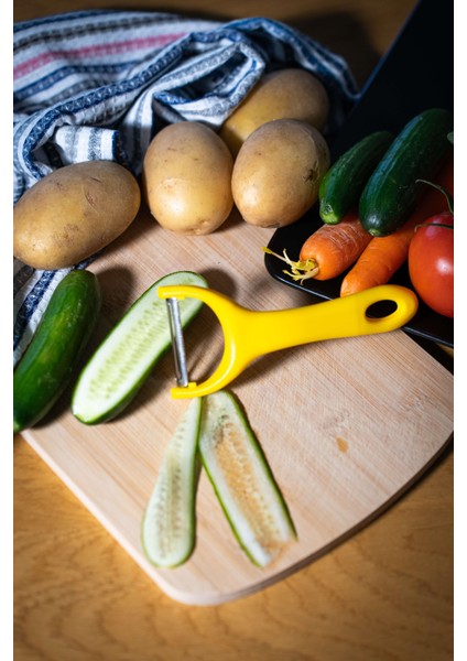 Mat Sarı Sapan Soyacak – Paslanmaz Alman Çeliği, Ergonomik Sap, Çift Yönlü Kullanım