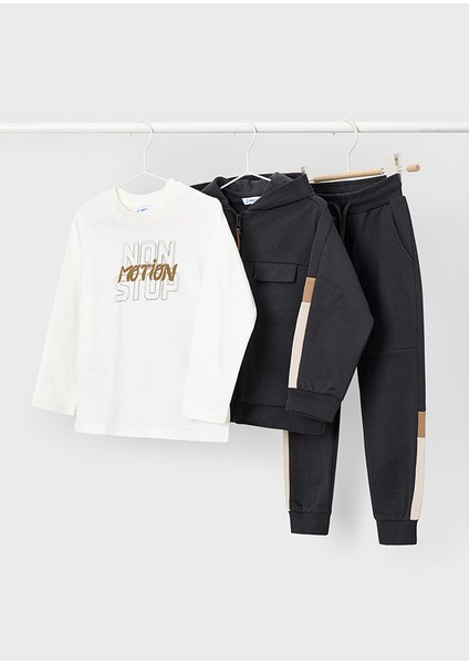 4-10 Yaş Erkek Çocuk 3’lü Takım – Gri Fermuarlı Hırka, Ekru Baskılı Uzun Kollu Tişört, Gri Eşofman Altı