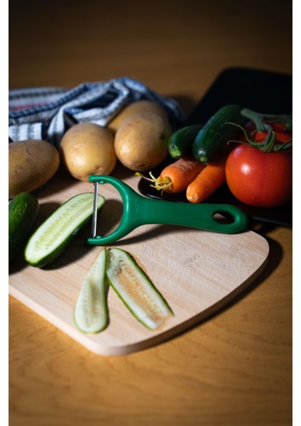 Mat Yeşil Sapan Soyacak – Paslanmaz Alman Çeliği, Ergonomik Sap, Çift Yönlü Kullanım fiyatları