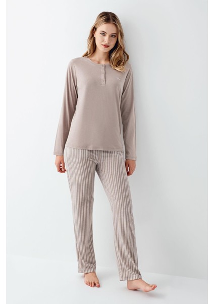 Kadın Vizon Yakası Düğmeli Pijama Takım, Alt Pijama Cepli ve Çizgili, %100 Pamuk fiyatları