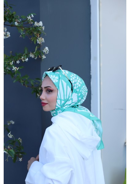 Nergis Desenli Eşarp Turkuaz