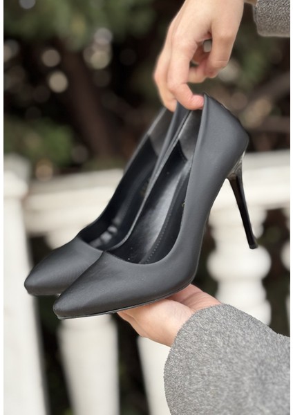 Siyah Saten Stiletto Ayakkabı