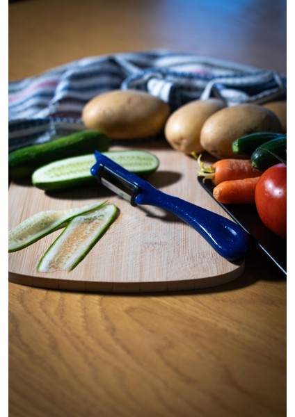 Simli Mavi Dikey Soyacak – Paslanmaz Alman Çeliği, Ergonomik Sap, Çift Yönlü Kesici Ağız