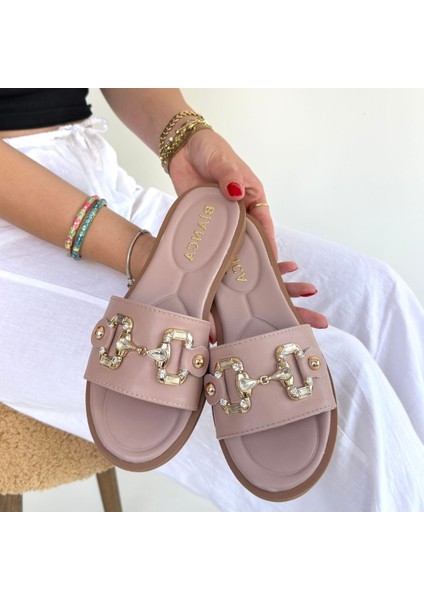 Pudra Cilt Tokalı Terlik fırsatları