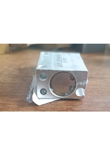 Mini Çok Montajlı Silindir Çift Etkili Tek Çubuklu Silindir, Delik Çapı 10 Mm, Strok 15 Mm, Pnömatik Silindirler fırsatları