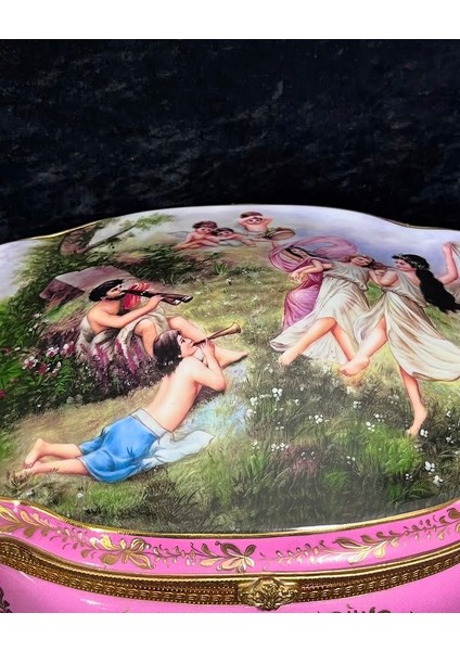 SEVRES Antika Porselen Sandık fırsatları
