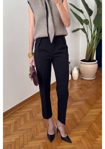 Premium Pens Detay Kumaş Havuç Pantolon- Siyah